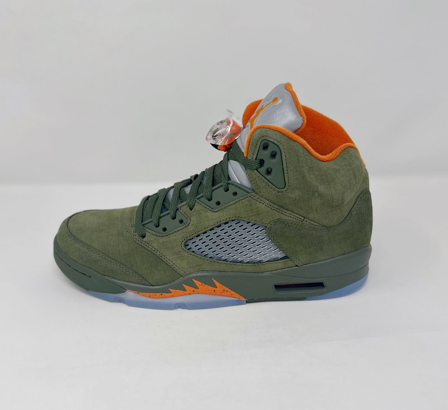 Jordan Retro 5 “Olive”