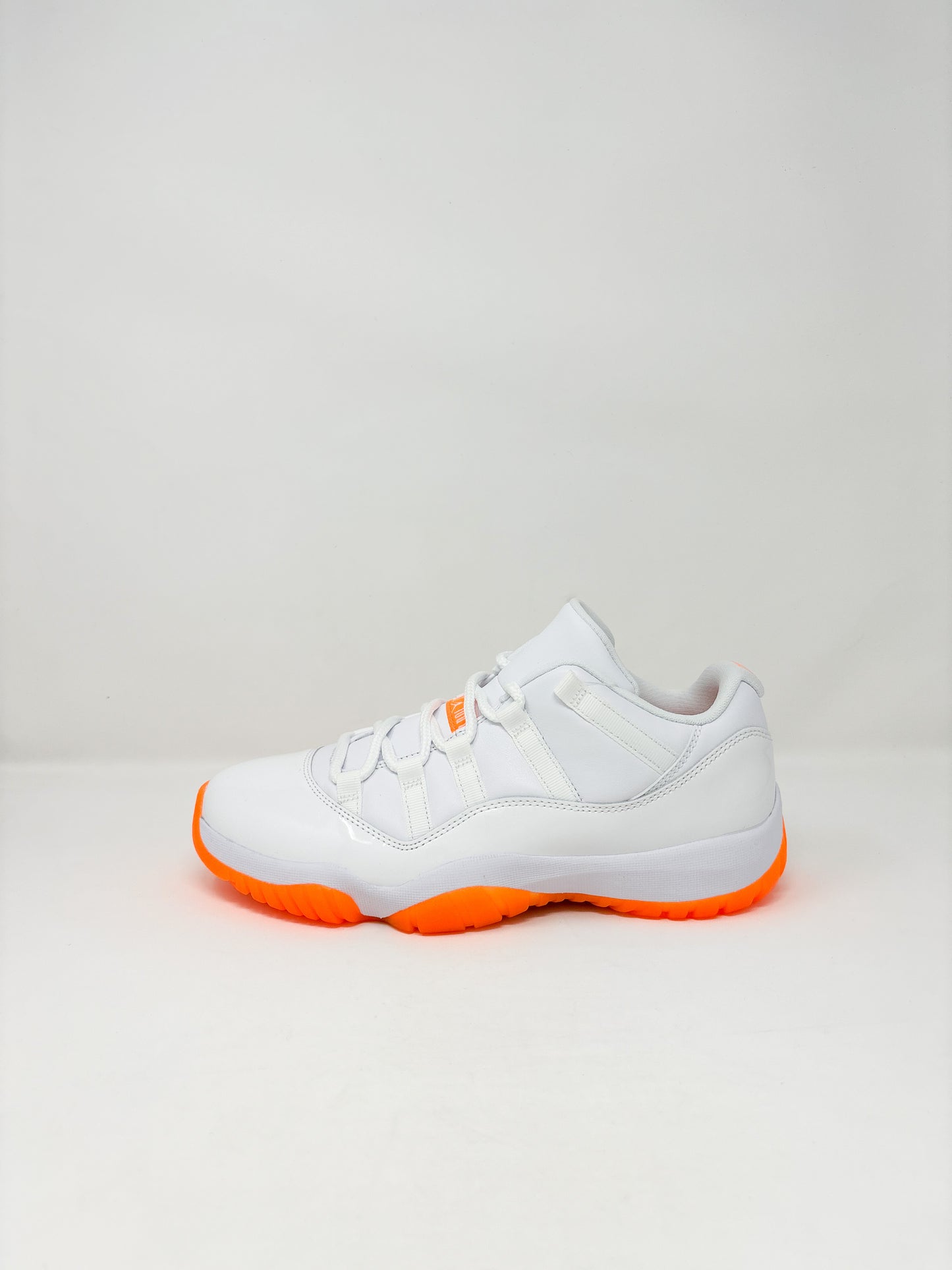 Jordan 11 Low “Citrus” (W)