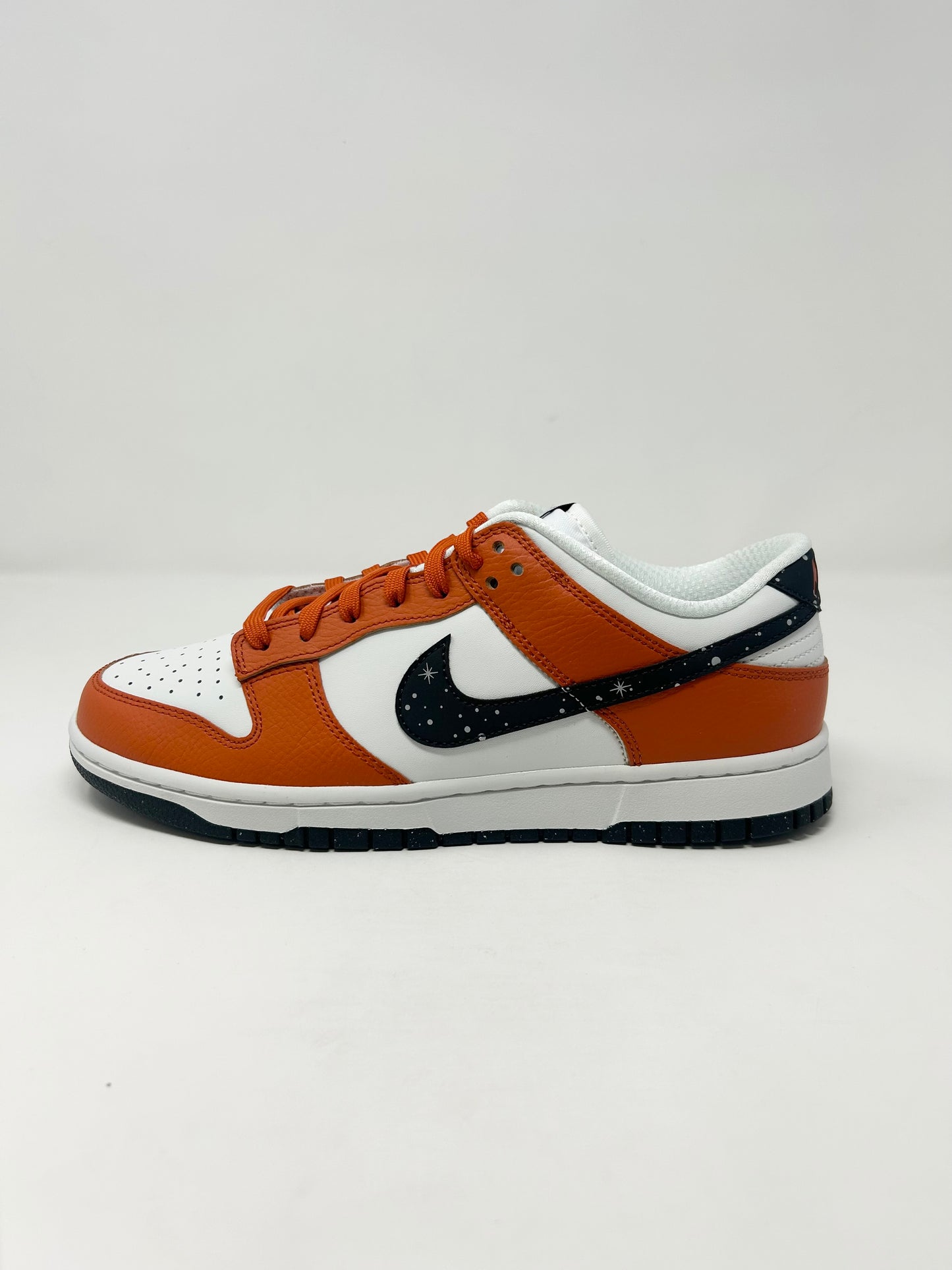 Nike Dunk Low “Campfire Orange”