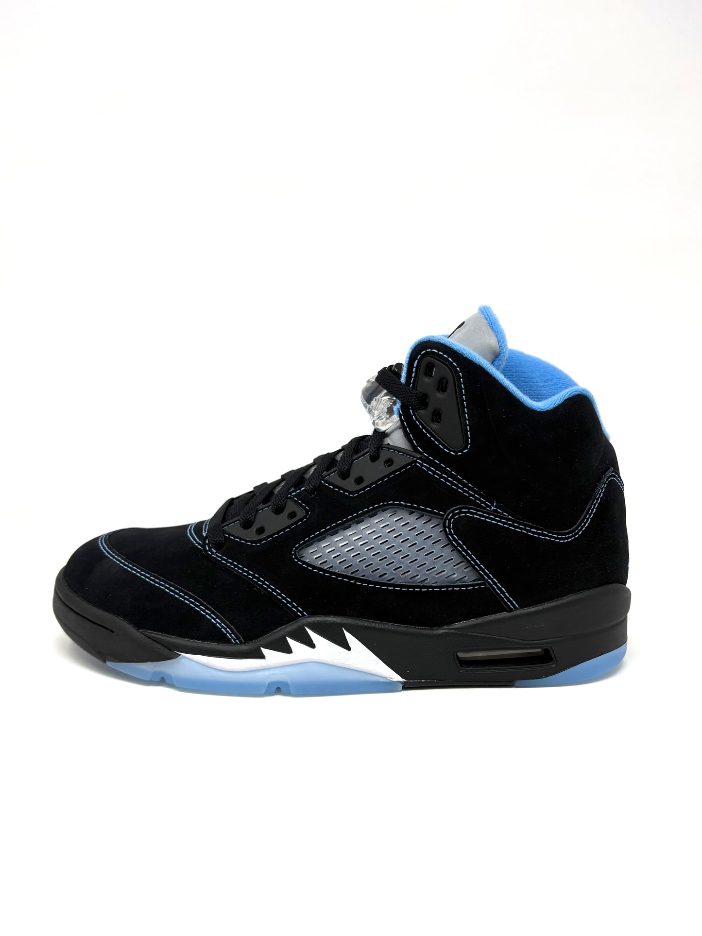 Jordan Retro 5 “Black University Blue”
