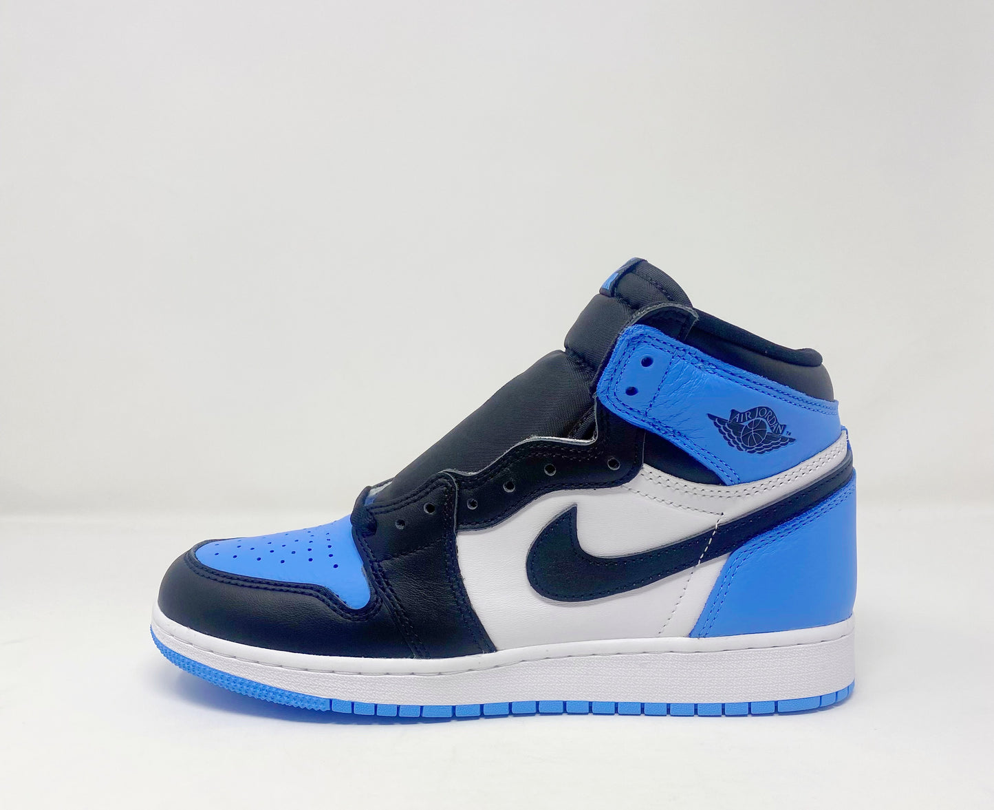 Jordan 1 High OG “UNC Toe”