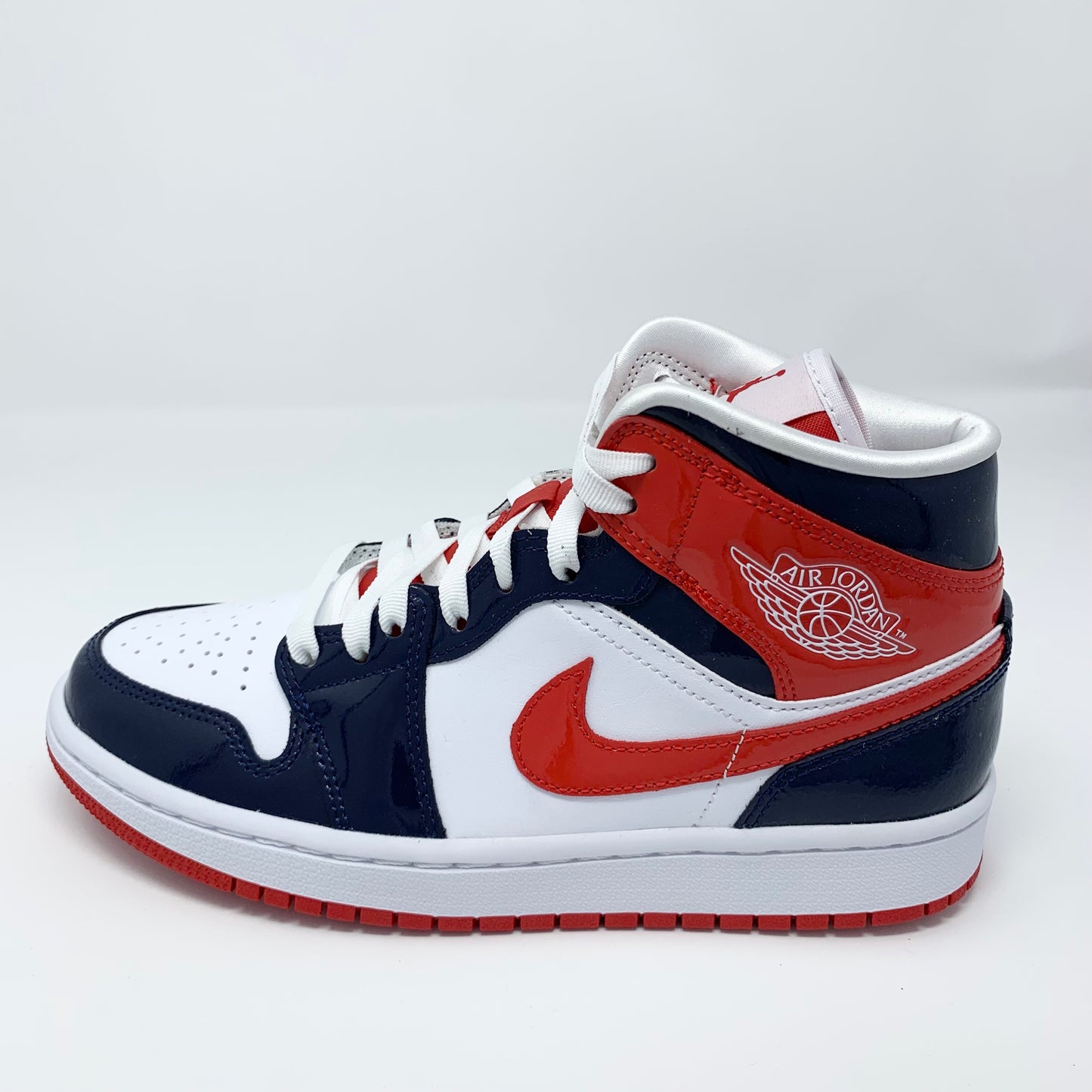 Jordan 1 Mid "USA" (W)