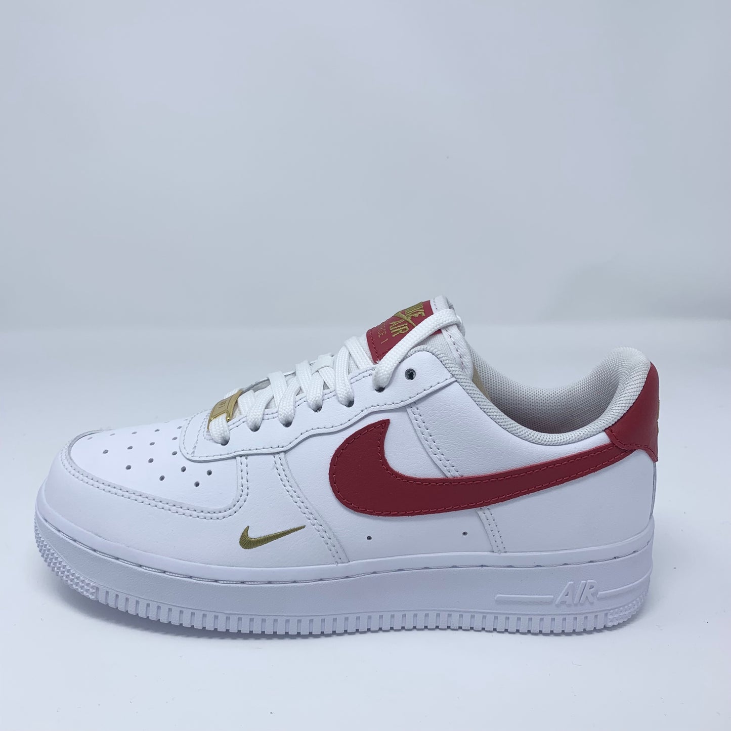 Nike Af1 ESS “Gym Red Mini Swoosh” (W)
