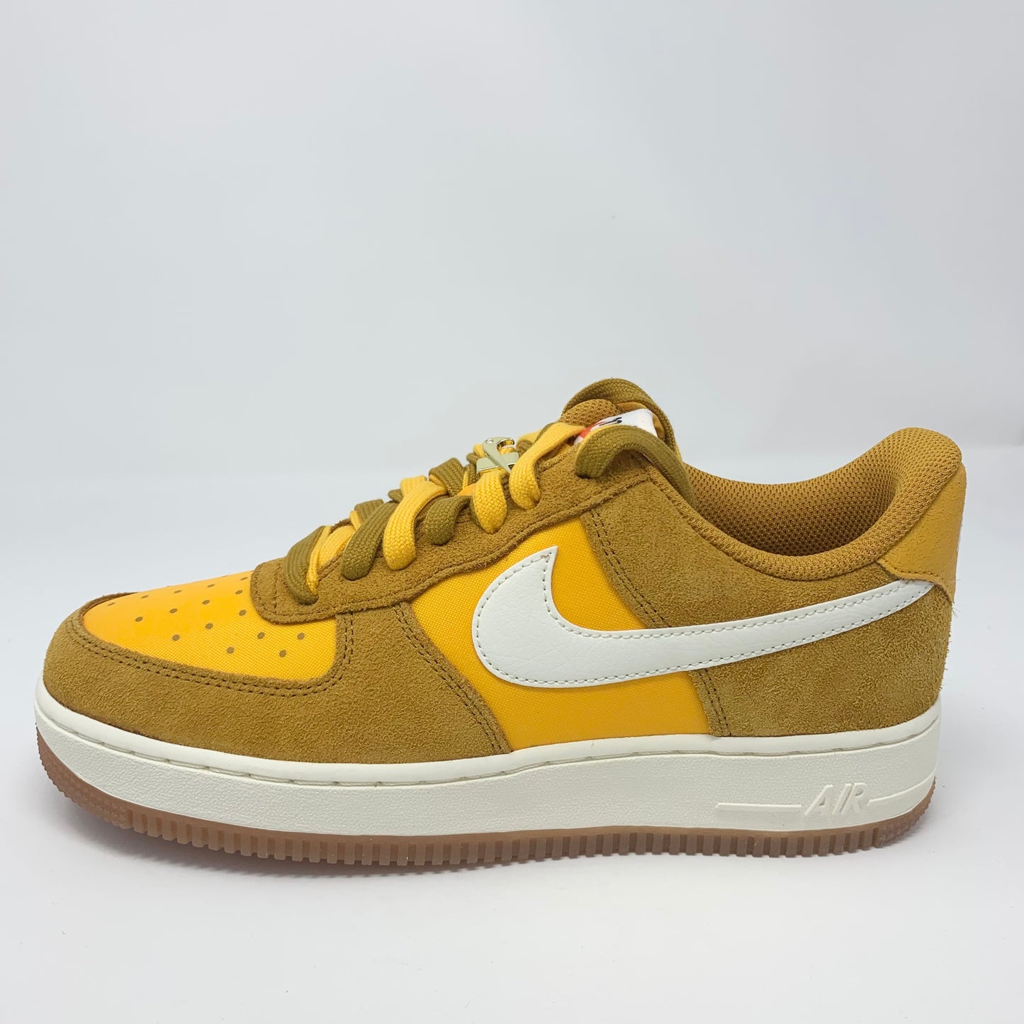 Nike Af1 "First Use University Gold" (W)