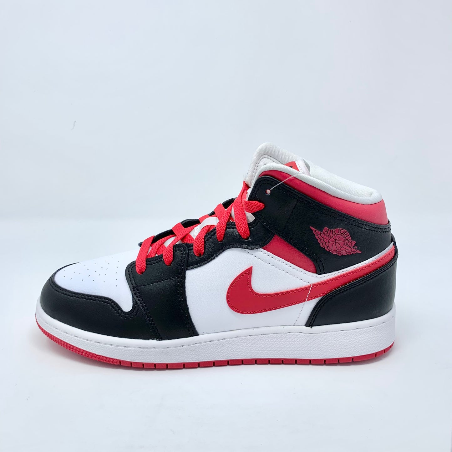 Jordan 1 Mid "Very Berry" (GS)