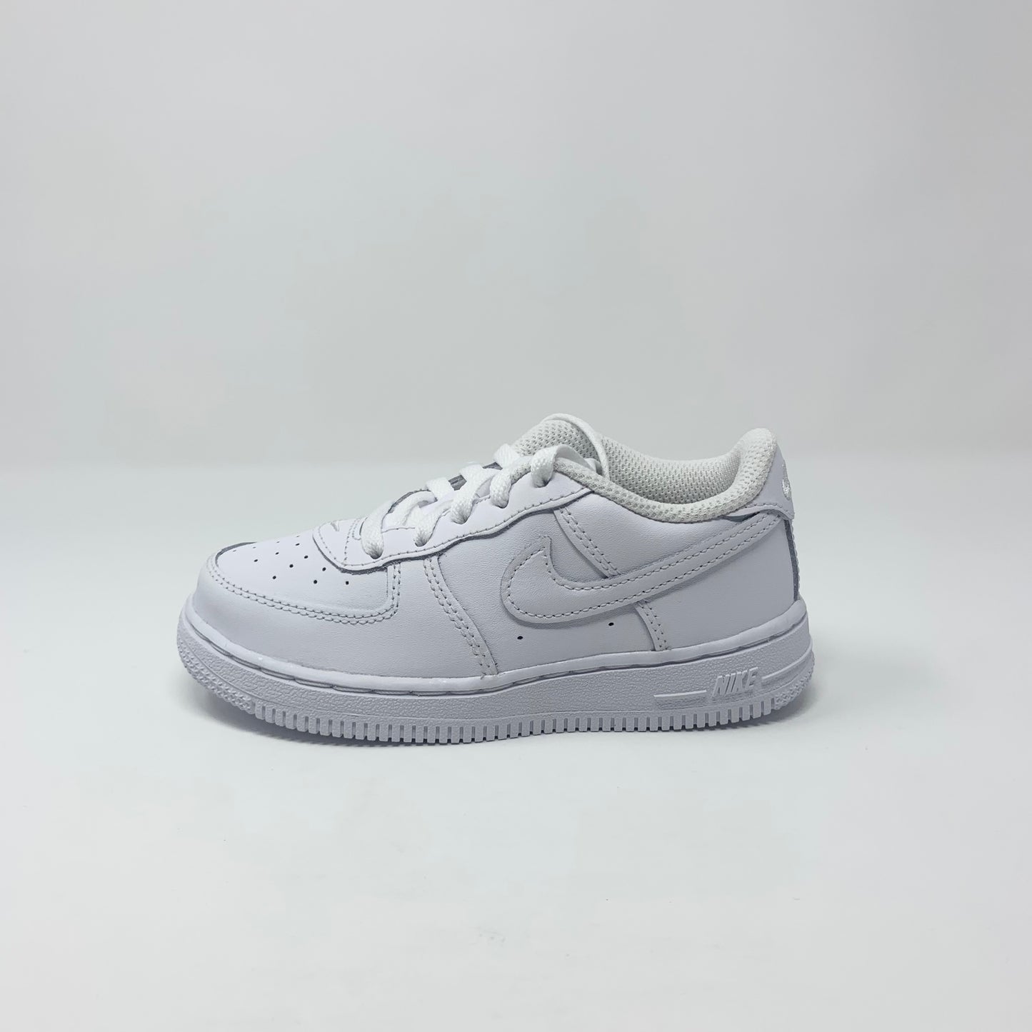 Nike AF1 “Triple White” (TD)