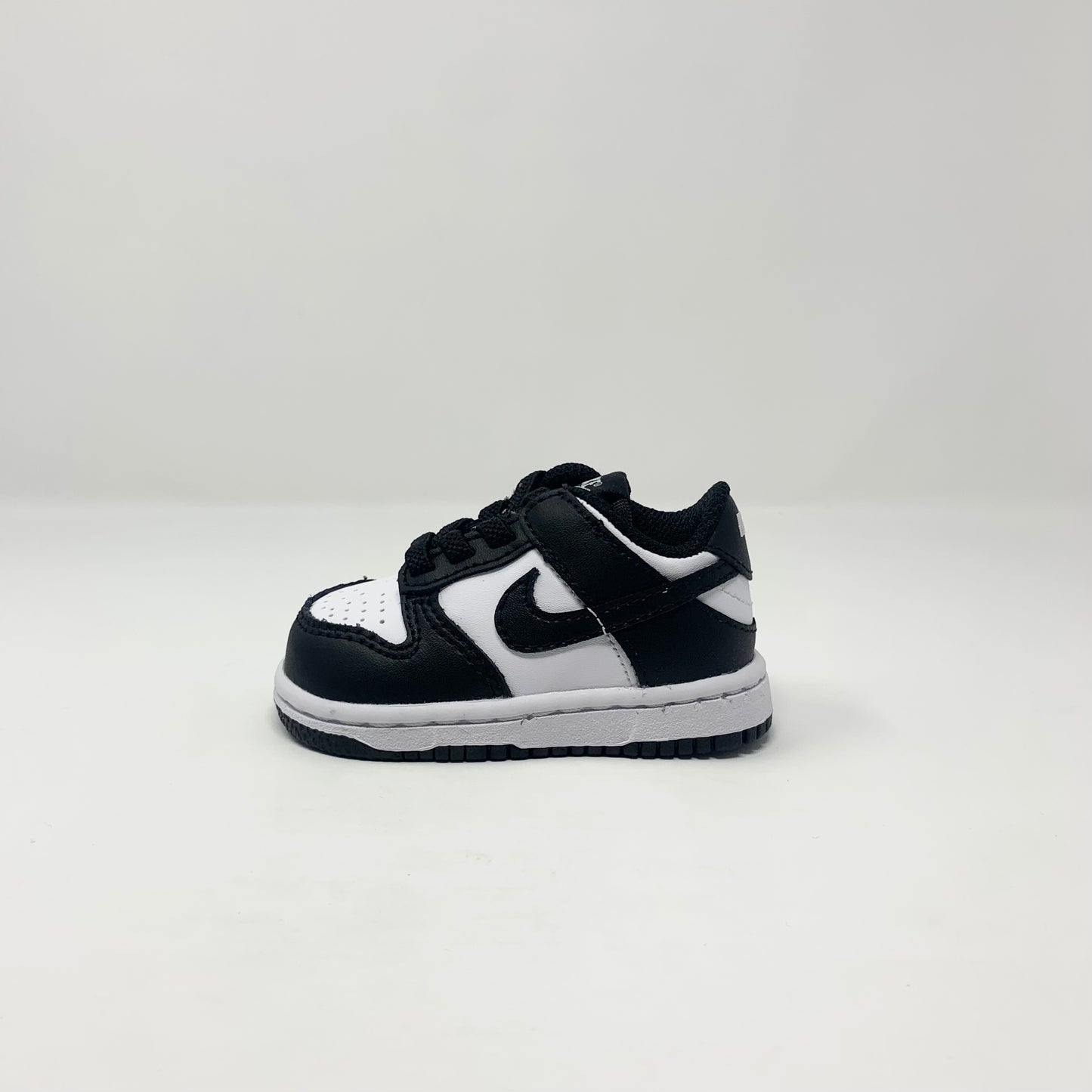 Nike Dunk Low “Panda” (TD)