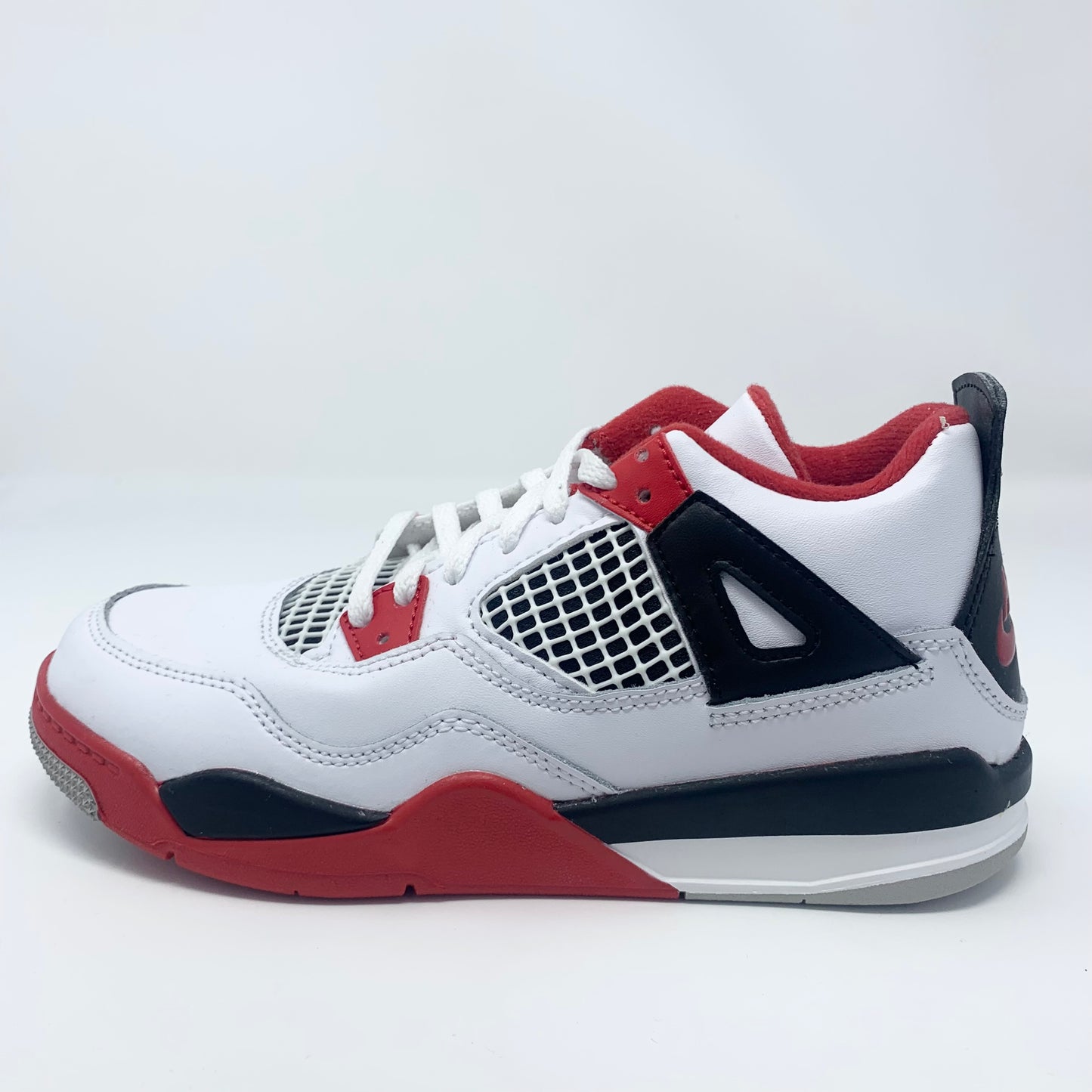 Jordan Retro 4 “Fire Red” (PS)