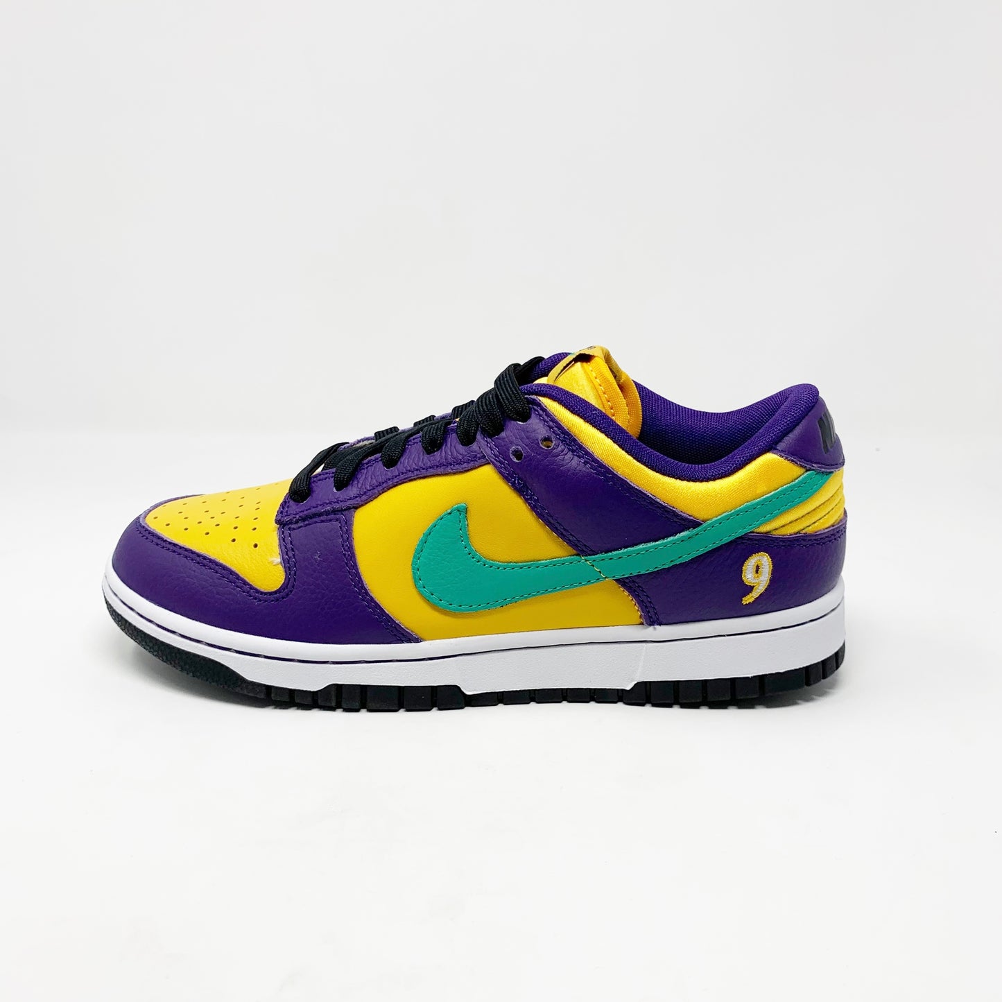 Nike Dunk Low “Lisa Leslie” (W)