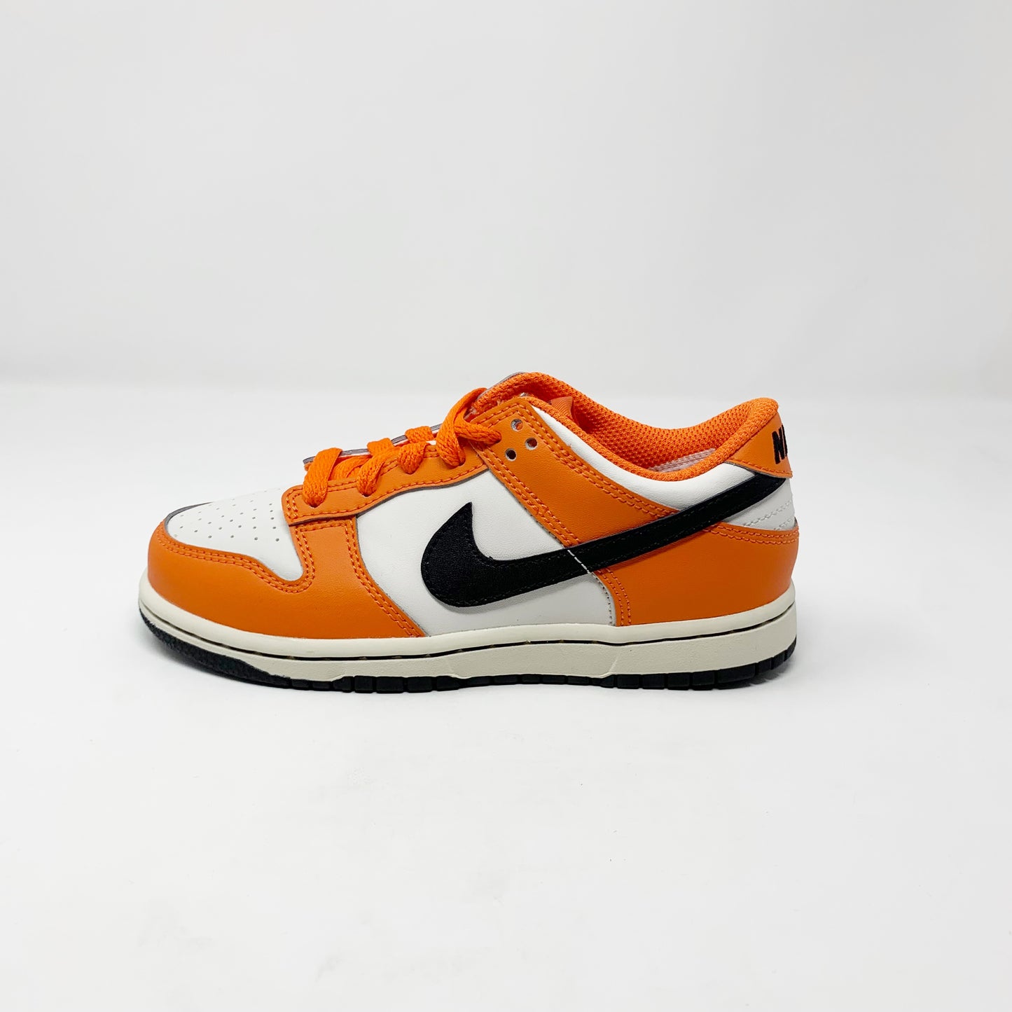Nike Dunk Low “2022 Halloween” (TD)