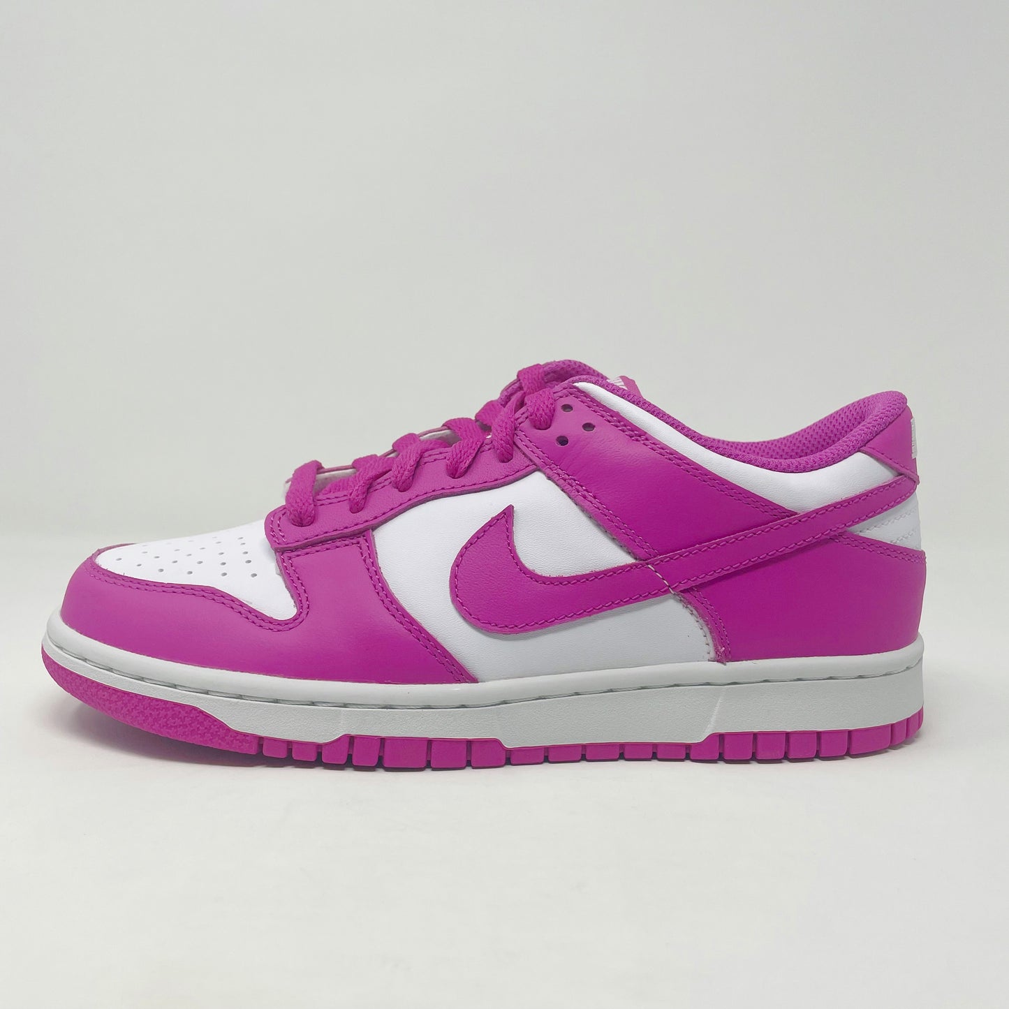 Nike Dunk Low “Fuchsia” (GS)