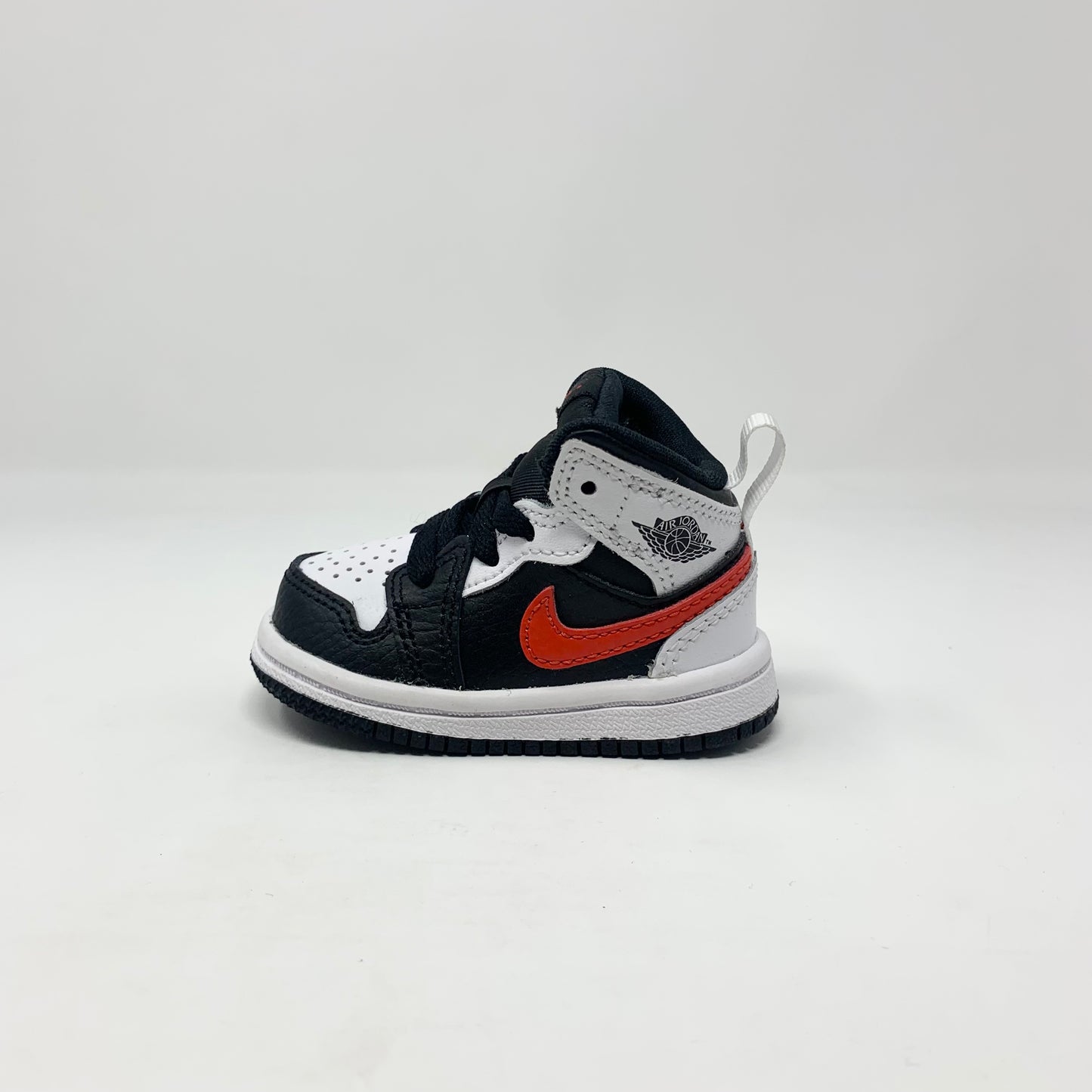 Jordan 1 Mid “Chile” (TD)