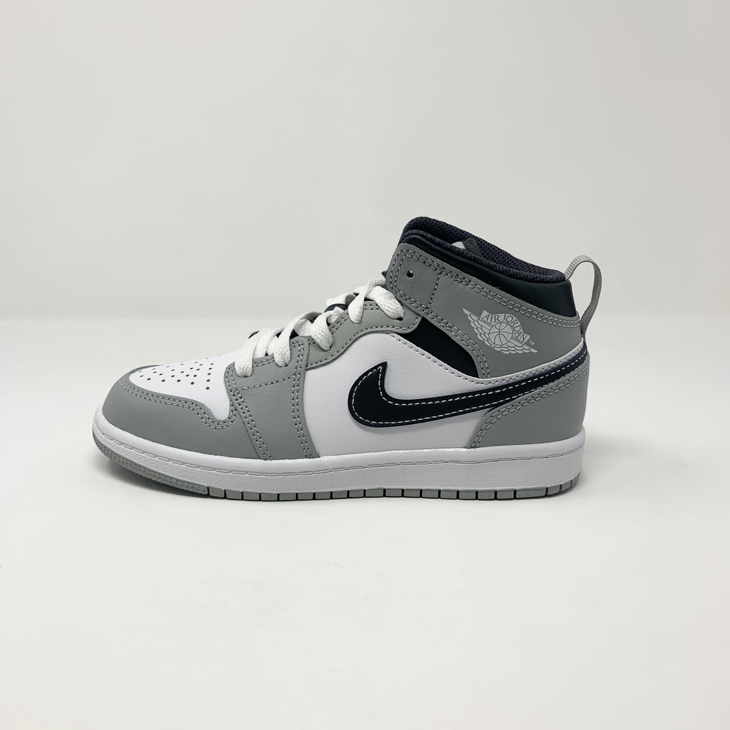 Jordan 1 Mid “New Light Smoke Grey” (TD)