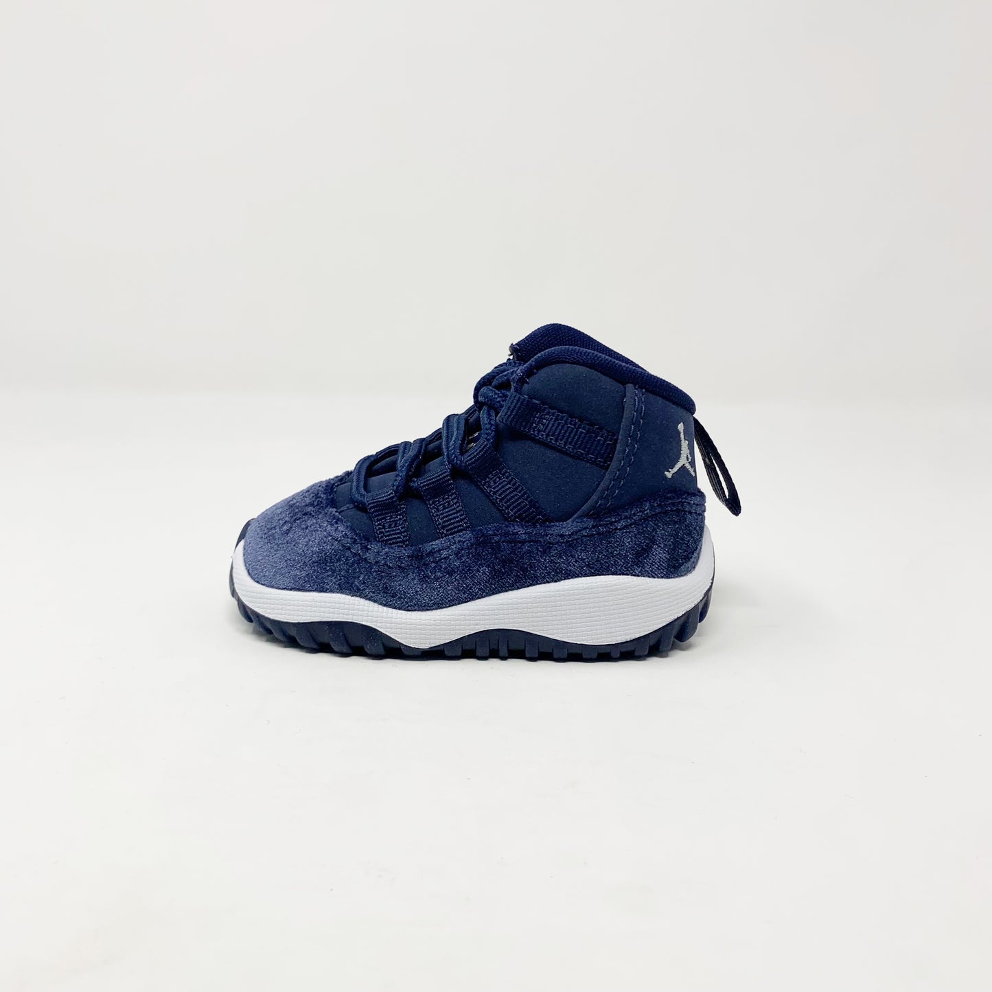 Jordan Retro 11 “Midnight Navy” (TD)
