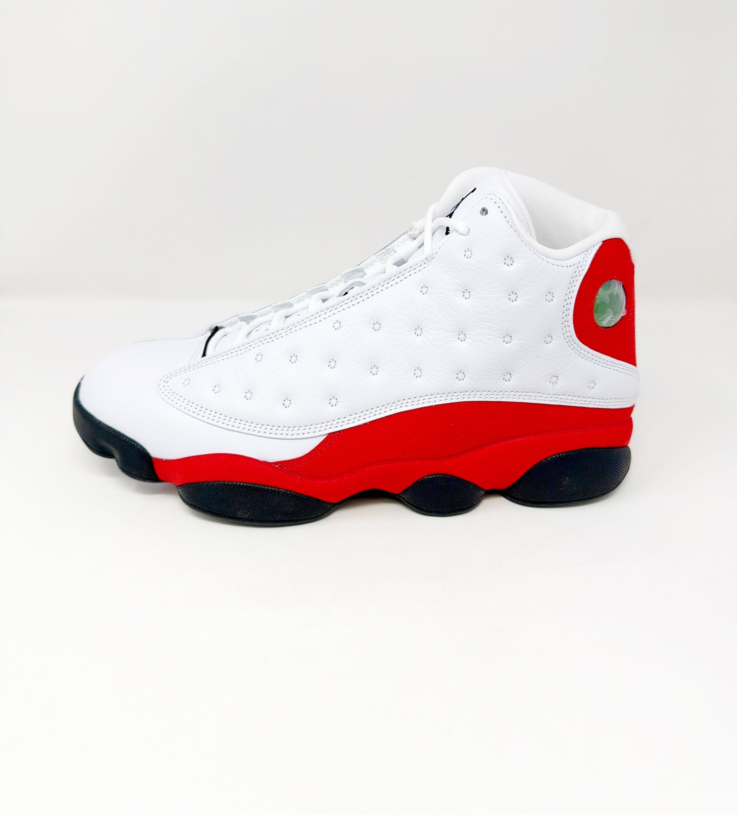 Jordan Retro 13 “Chicago”