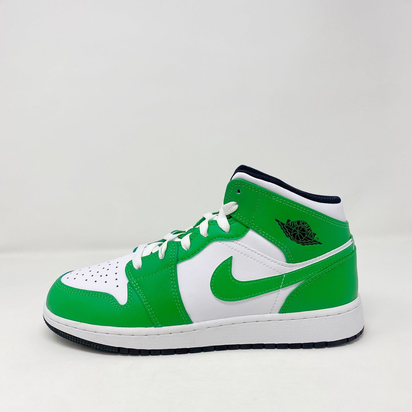 Jordan 1 Mid “Lucky Green” (GS)