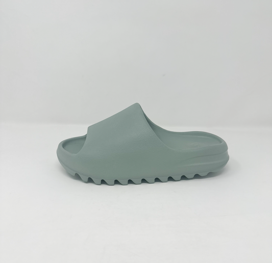 Yeezy Slide “Salt”