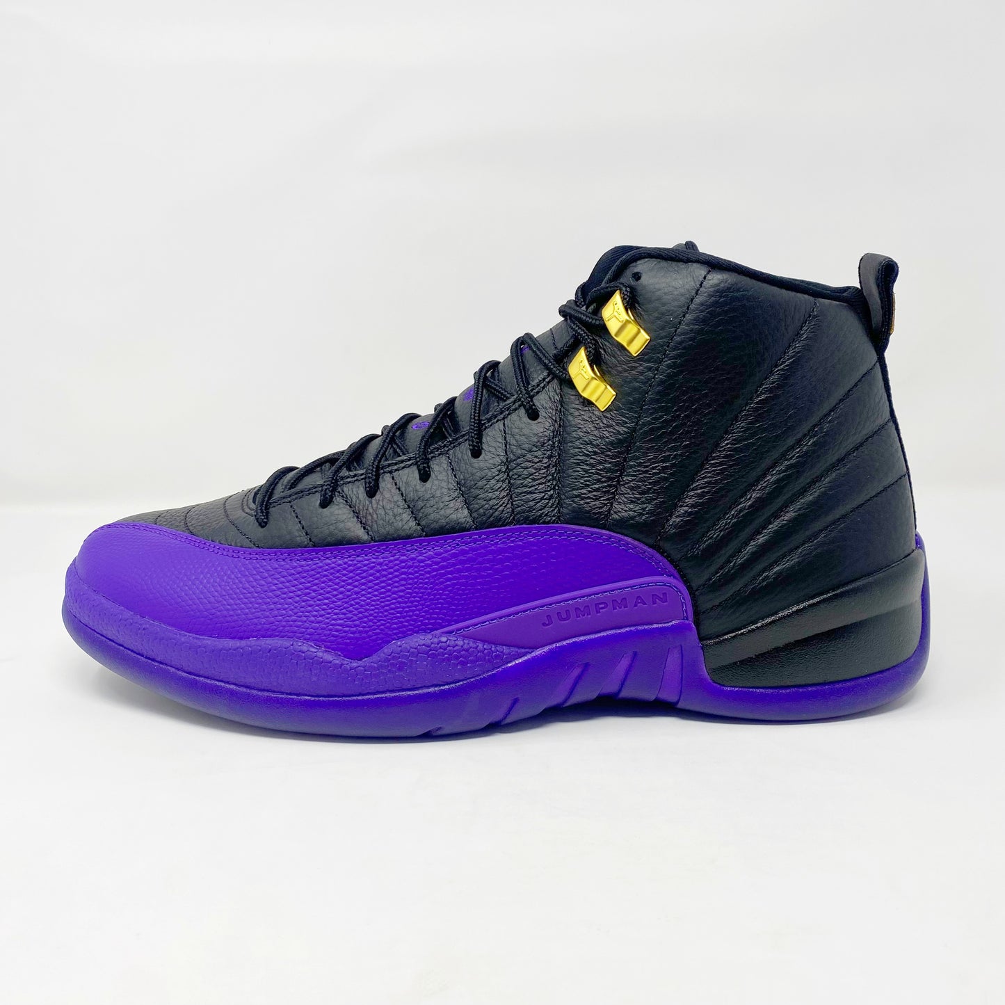 Jordan Retro 12 “Field Purple”
