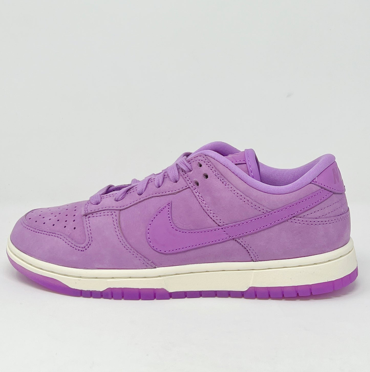 Nike Dunk Low “Suede Fuchia” (W)