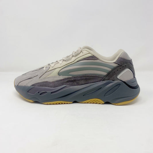 Yeezy 700 “Tephra”