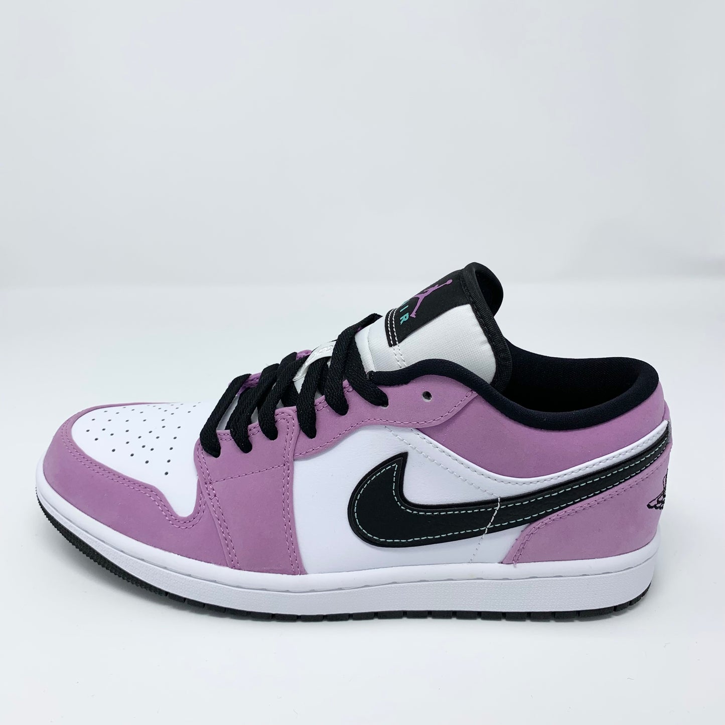 Jordan 1 Low "Violet Shock”