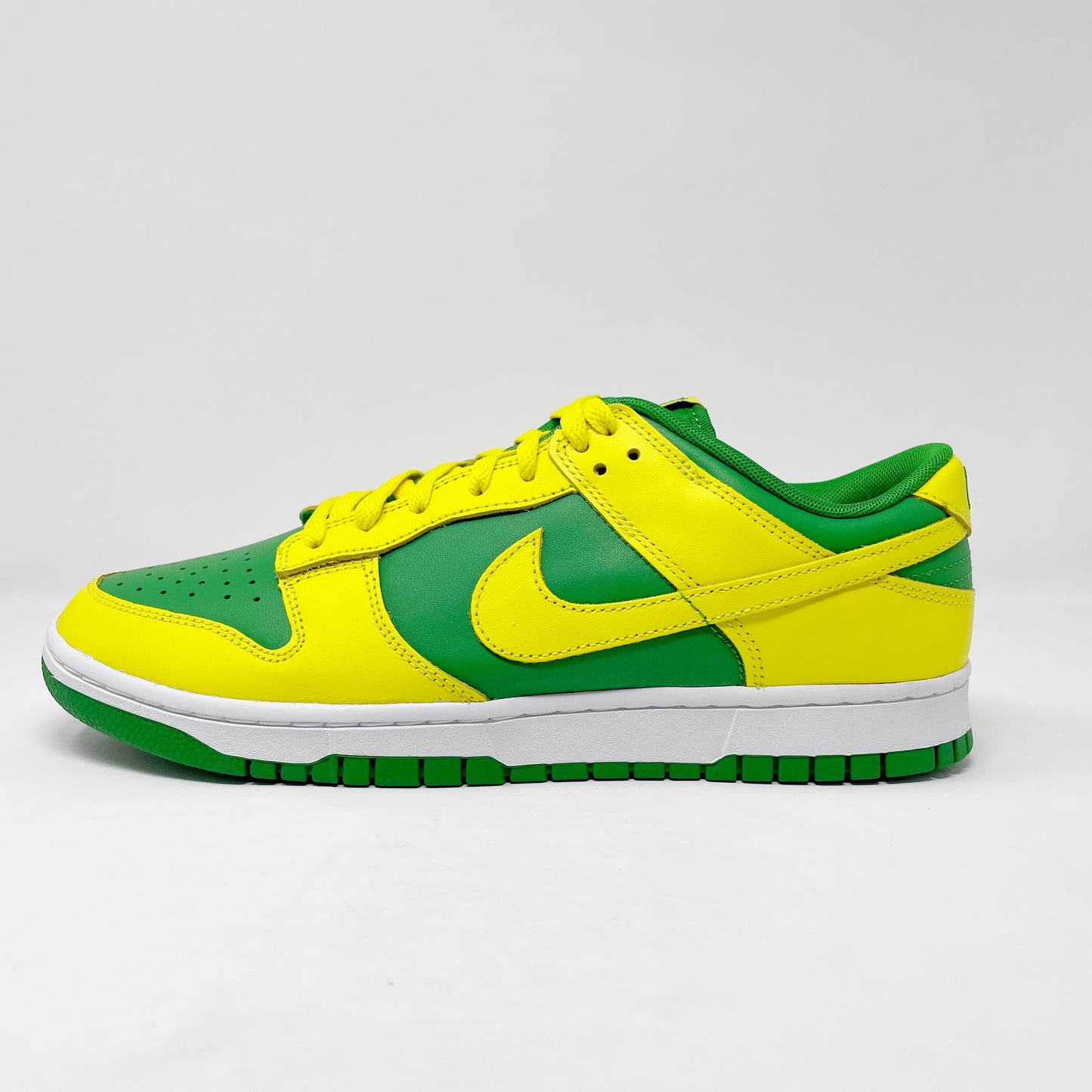 Nike Dunk Low “Reverse Brazil”