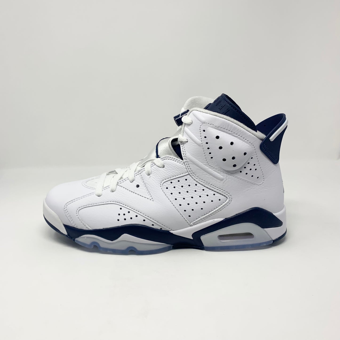 Jordan Retro 6 “Midnight Navy” (GS)