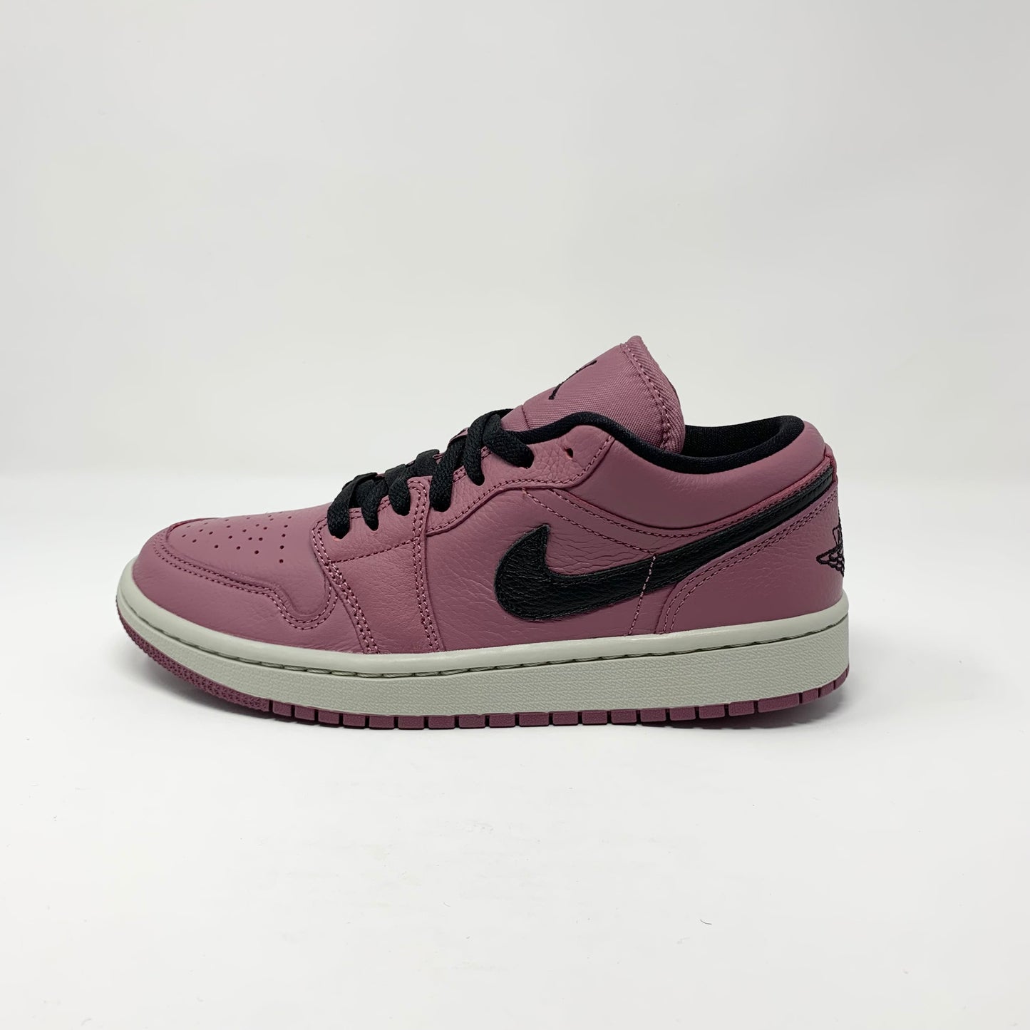 Jordan 1 Low “Mulberry” (W)