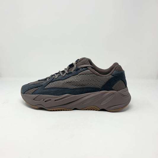 Yeezy Boosty 700 V2 “Mauve”