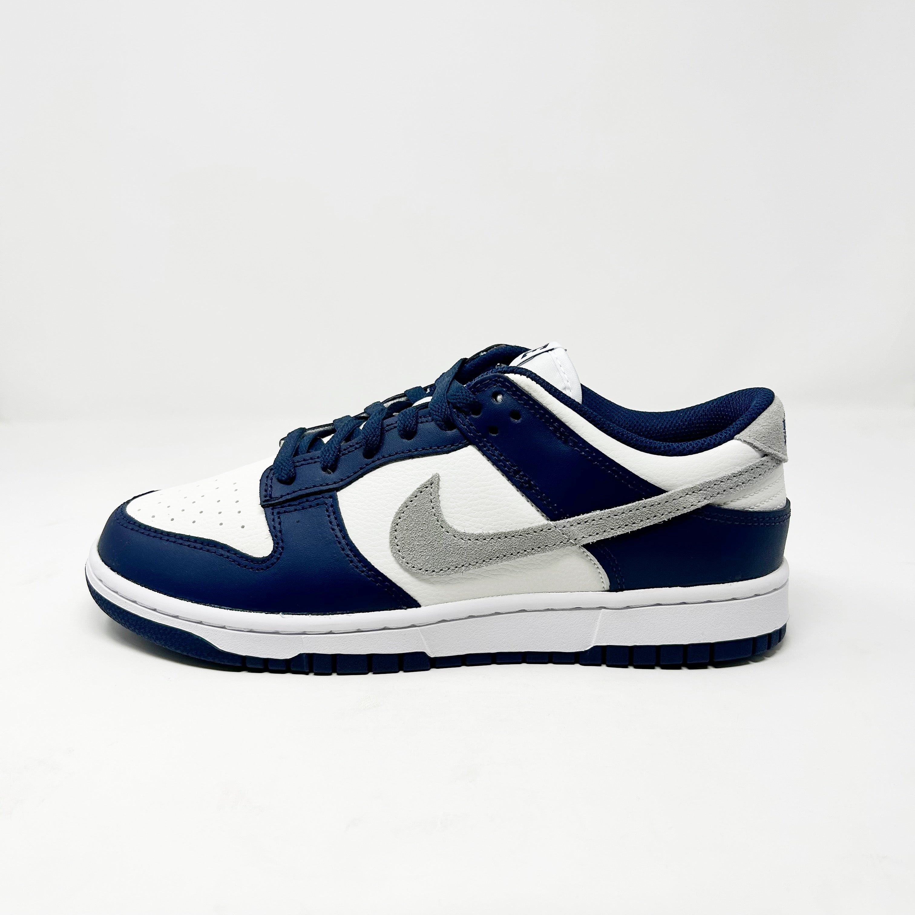 Nike Dunk Low “Midnight” – KeepEmLACED