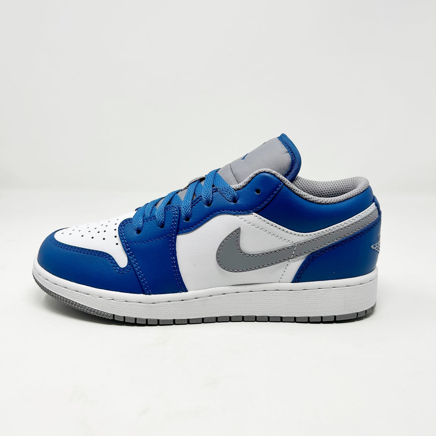 Jordan 1 Low “Cowboys” (GS)