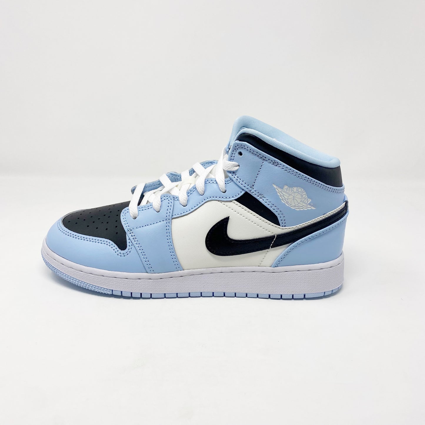 Jordan 1 Mid “Ice Blue” (GS)