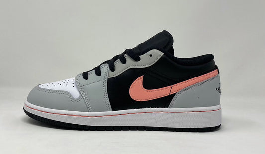 Jordan 1 Low “Fuchsia” (GS)