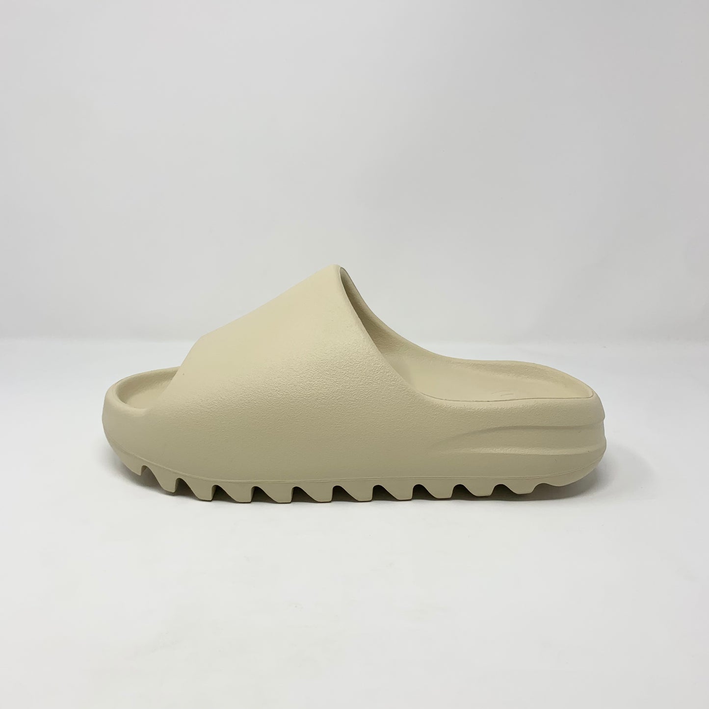 Yeezy Slide “Bone”