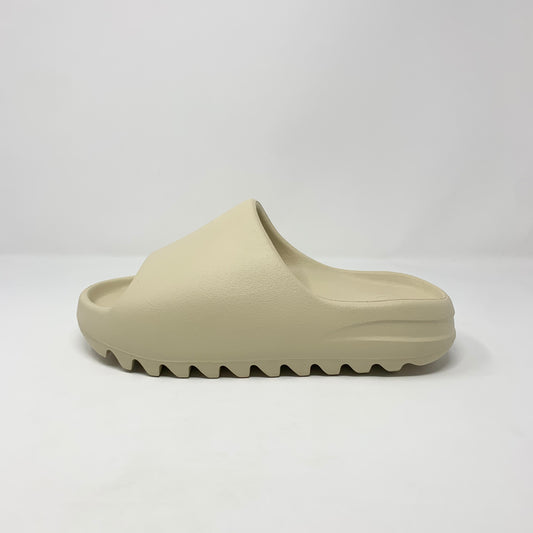 Yeezy Slide “Bone”